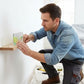  Installation niveau à bulle professionnel sur surface bois - vérification horizontalité précision