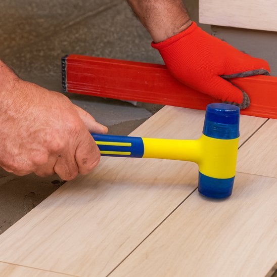 Marteau de montage à poignée en plastique jaune et bleu avec double tête pour assemblage  de plancher
