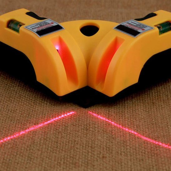 Niveau laser équerre avec double projection laser - alignement horizontal et vertical parfait
