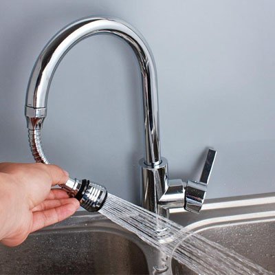 Embout robinet cuisine flexible orientable à 360 degrés